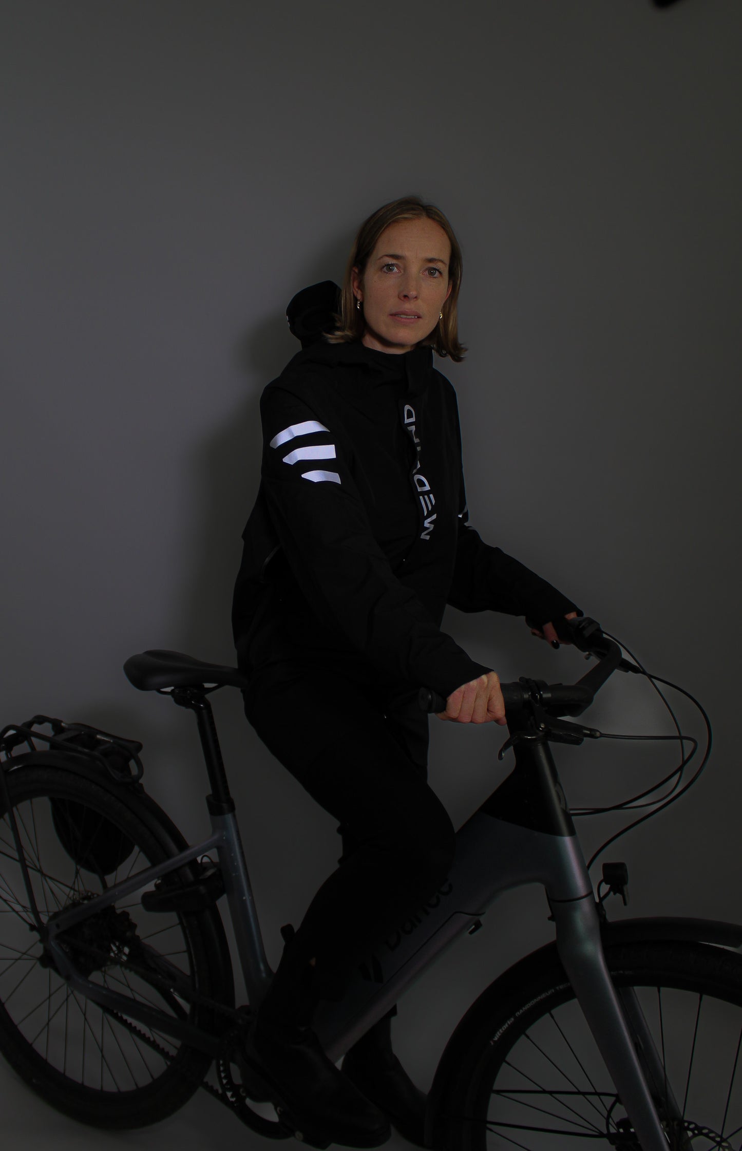 WeatherShield cycling jacket - Black bird - Women